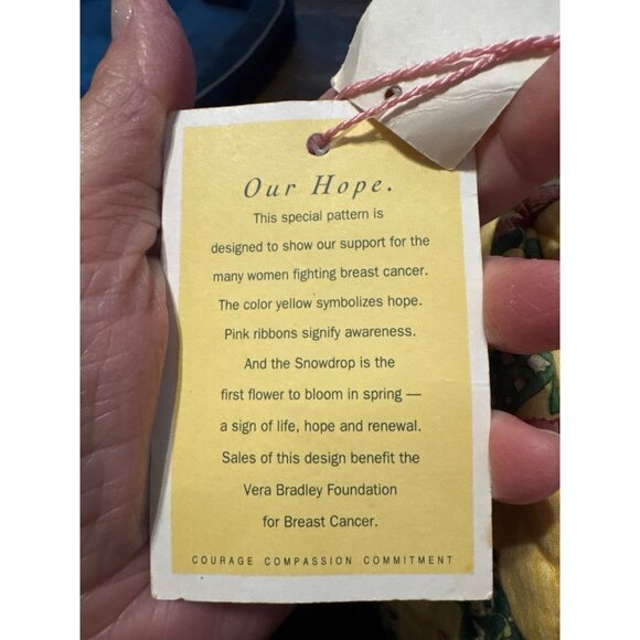 NEW NWT Vera Bradley Hope Small Zip Cosmetic Case Retired Yellow Floral - Picture 3 of 4